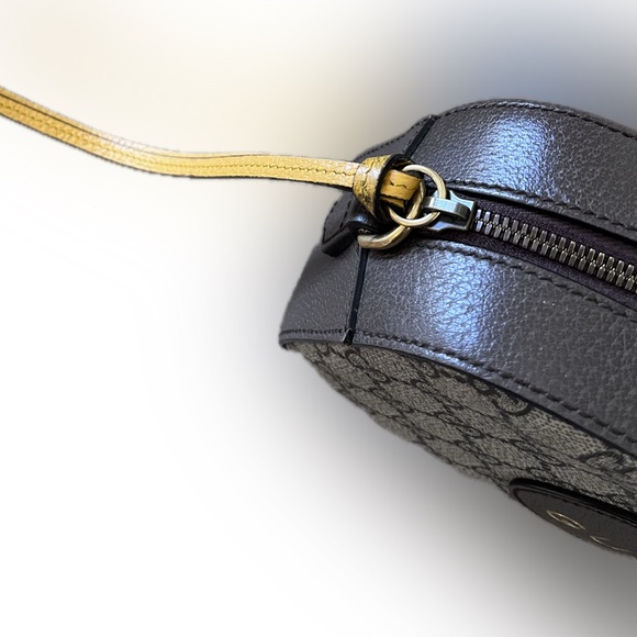 GUCCI GG Supreme Monogram Vintage Shoulder Bag-Authentic-Dust bag/box included! - Picture 13 of 15